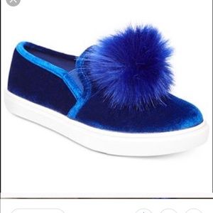 Besty Johnson royal blue size 10 slip on sneaker
